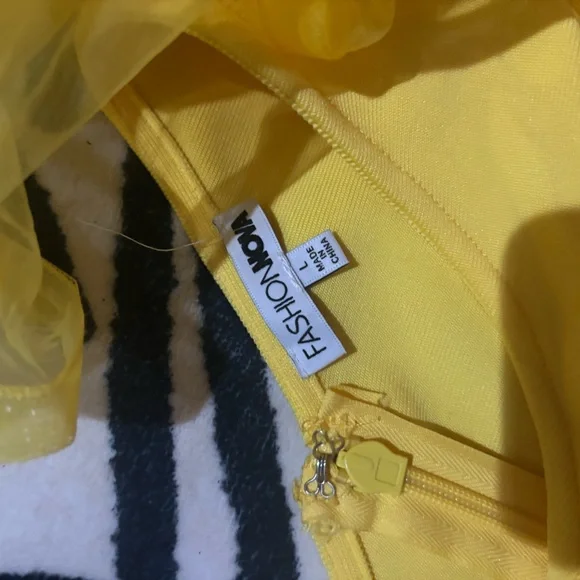 Fashion Nova Sunny Yellow Dress - Picture 4 of 5